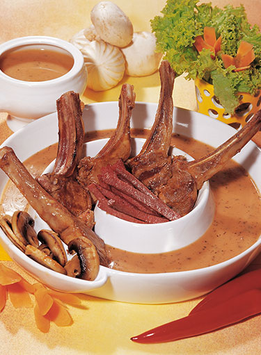 Lamb Cutlets with Rosemary Cream and Mushrooms