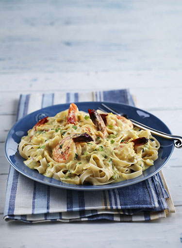Linguine with Prawns and Creamy Thai Sauce