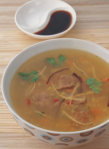 شوربة لحم البقر والزنجبيل