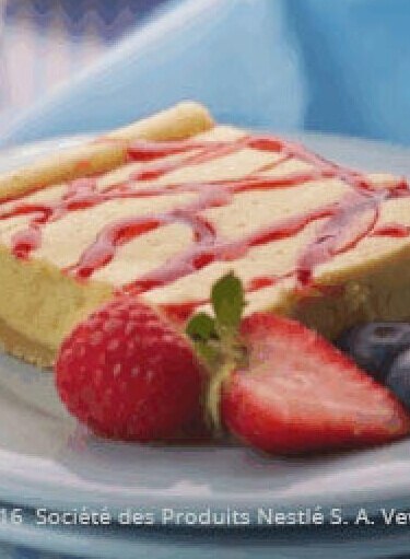 Light Berry Swirl Cheesecake