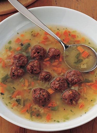 شوربة الكفتة والخضار