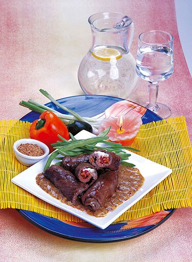 Veal Rolls with Vegetables and Ricotta Cheese