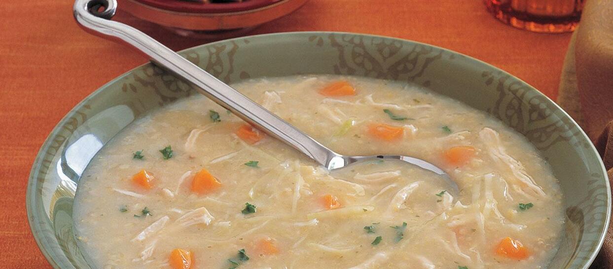 شوربة رقائق الدجاج