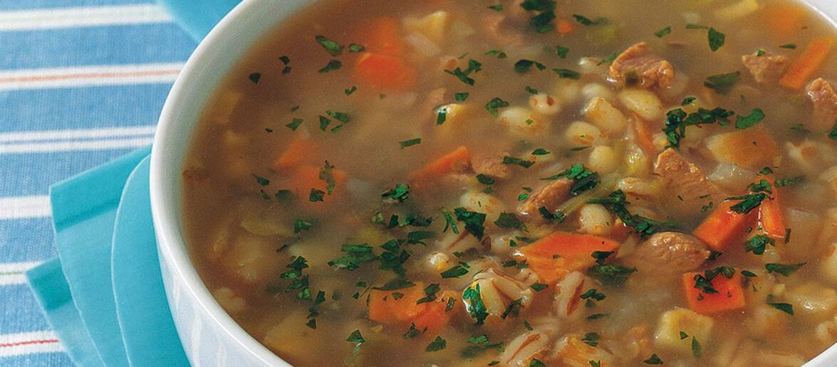 شوربة لحم البقر بالخضار