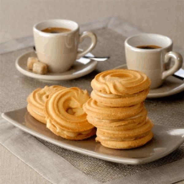 Biscuit Toffee Sandwiches