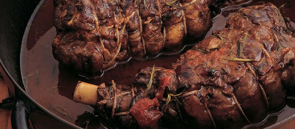 Roasted Lamb in Red Sauce