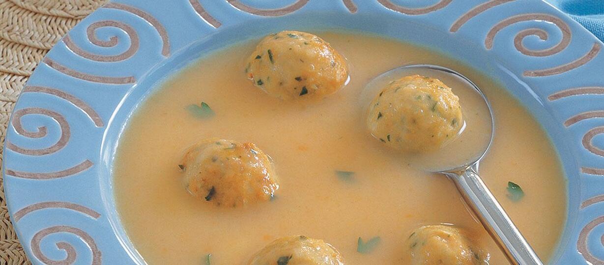 شوربة كفتة الدجاج بالكريما