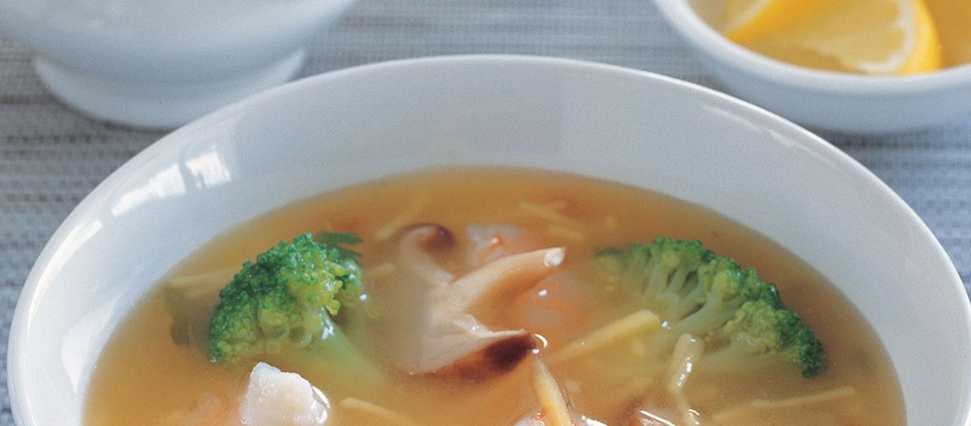 Shrimps with Shiitake Mushroom and Broccoli Soup