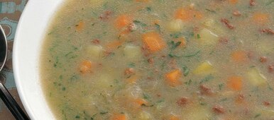 شوربة العدس والسبانخ