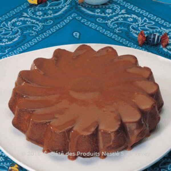 Cake with Toffee Topping