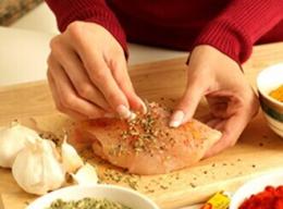 سلامة الأطعمة... لتجنب التسمم الغذائي