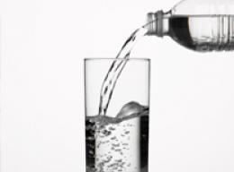 هل تعطين طفلك كمية كافية من الماء؟