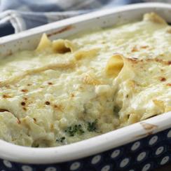 46720 Creamy Broccoli _ Cheddar Cannelloni