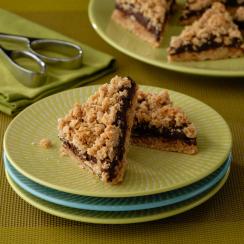 CHOCOLATE OAT CRUMBLE