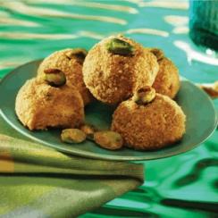 Vanilla and Pistachio Biscuit Balls