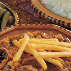 خورشت قيمه مع الأرز الأبيض