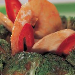 ربيان مع الخضار بصلصة العسل والفلفل الحار