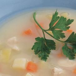 شوربة الدجاج بالكريما