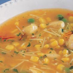 شوربة الذرة بالدجاج والطماطم