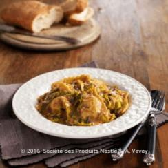 رافيولي لحم العجل بالتوابل في صلصة مرق اللّحم بإكليل الجبل